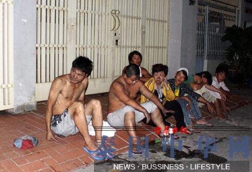 越南西贡一宾馆起火 2名被困中国男子获救(图)