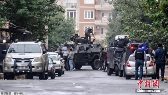 土耳其加紧打击极端分子 突袭“伊斯兰国”组织