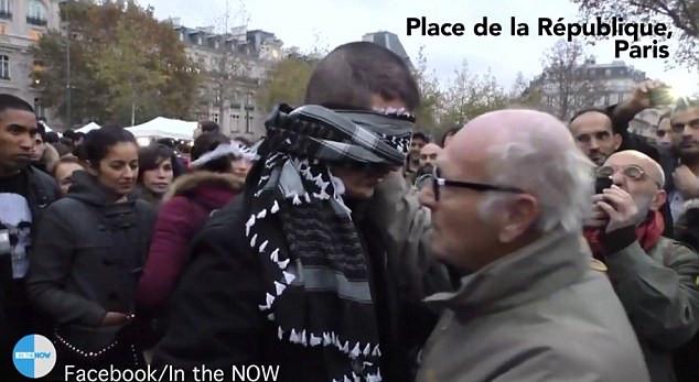 穆斯林男子在巴黎求拥抱 拒绝恐怖主义撕裂社会