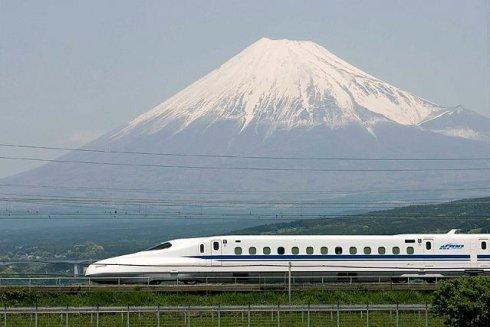 日媒：日本全力争夺美国高铁项目 拟从民间筹资