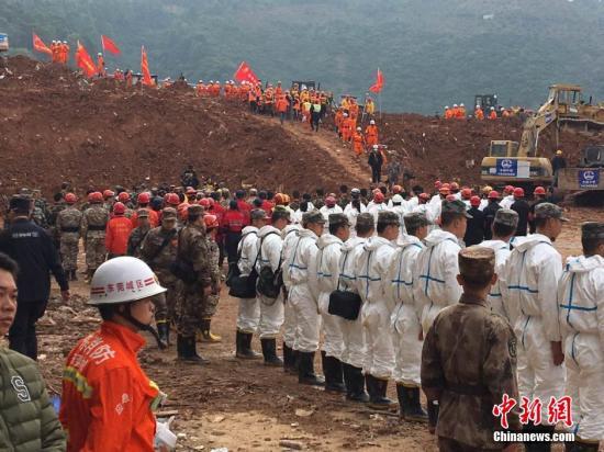 深圳滑坡事故已发现73名遇难者 仍有4人失联