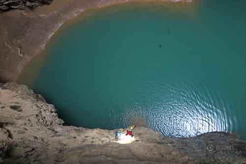 广西发现深度超400米天坑 国内罕见(图)