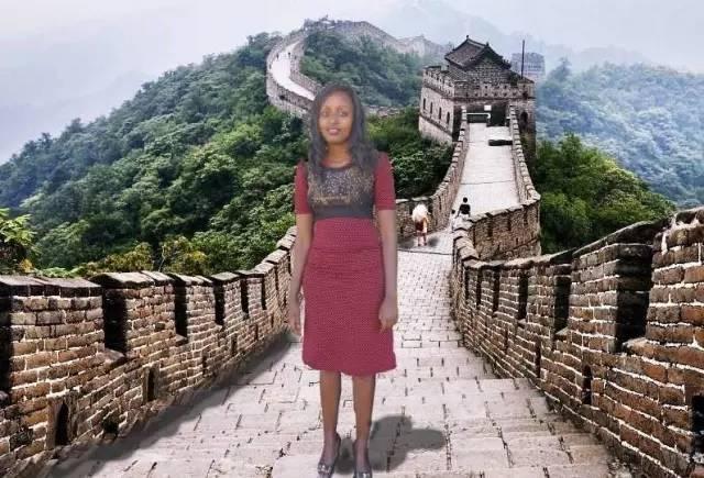 肯尼亚大姐PS中国旅游照走红 网友发起PS运动