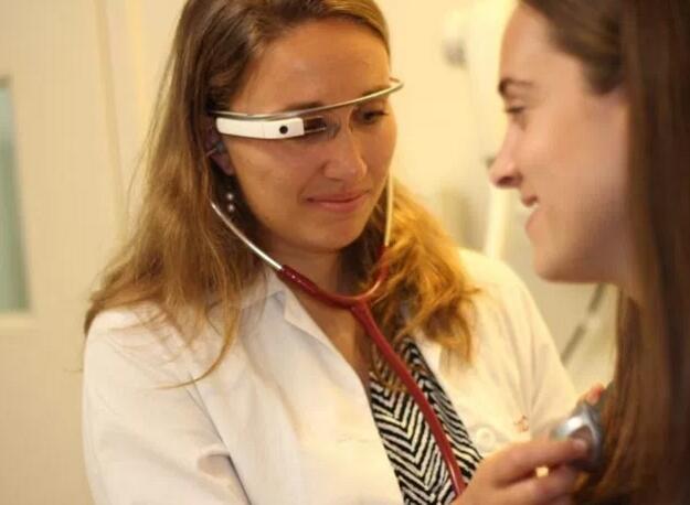 谷歌眼镜未走远 目标客户由科技爱好者转换为医生