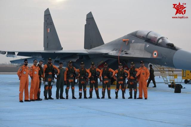 印度空军战机抵达阿拉斯加 自费参加红旗16演习