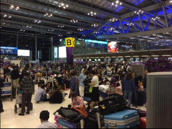 低价日本游泡汤 两千名泰国人机场扑空