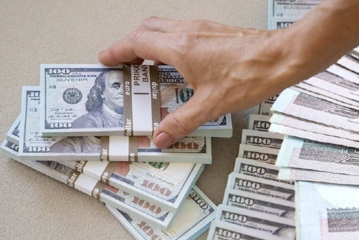 泰铢因官方当局出台汇率管理措施消息被抛售而走贬- 泰国中华网